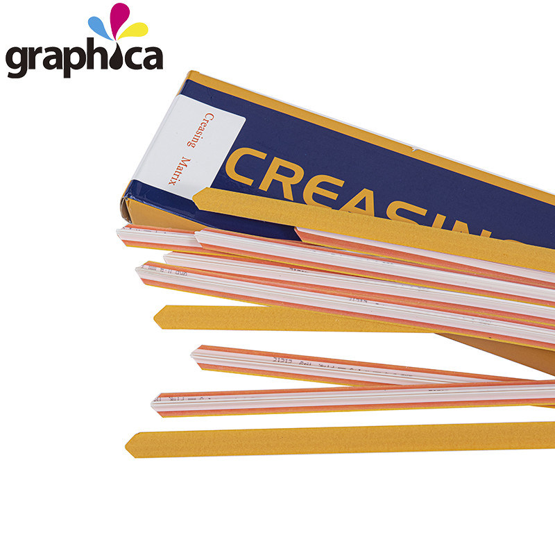 Μηχανή κοπής πεπιεσμένων ινών από ροζ ίνες για την κατασκευή κουτιών χαρτιού κυματοειδούς