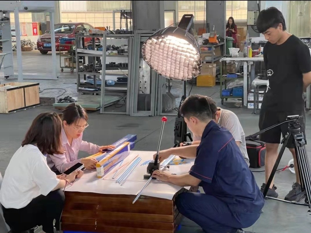 36pcs Σχηματισμός Super March χειροκίνητο σιδηροδρομικό στυλό Benders ανταγωνιστικές υπηρεσίες για 1.42mm μέγιστο πάχος στυλό