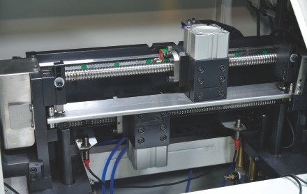 Σιδηρουργική μπάρα πρώτης ύλης Σιδηρουργική μηχανή για την κάλυψη γραφικών10-B 1.5MM Min End Length